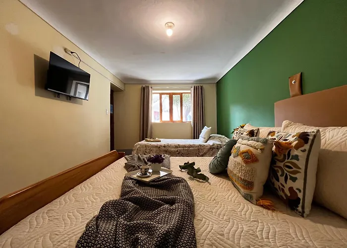 Casa Paqocha - & Garden - Hot Water & Shared Kitchen - Long - Close To Train *