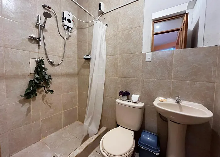 Habitación en casa particular Casa Paqocha - & Garden - Hot Water & Shared Kitchen - Long - Close To Train